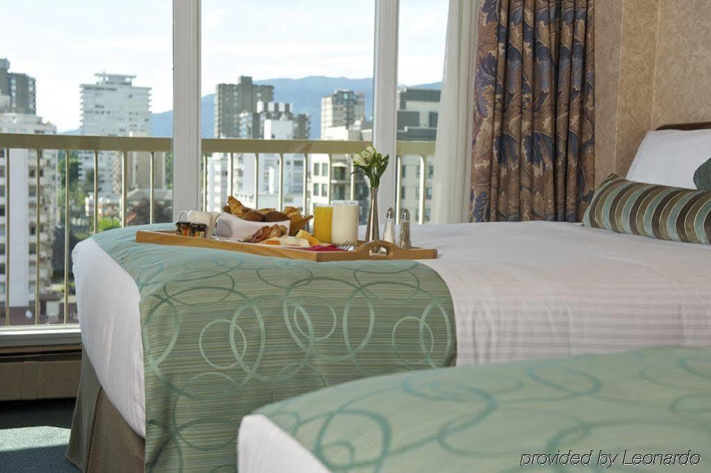 Coast Plaza Hotel And Suites Vancouver Szoba fotó